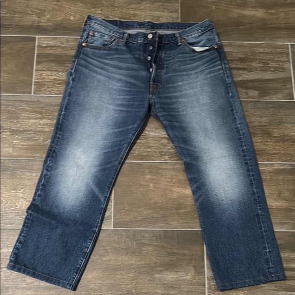 Men's Levi 501 button fly Blue Jeans - Picture 1 of 10